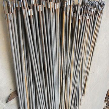 Connecting bolts