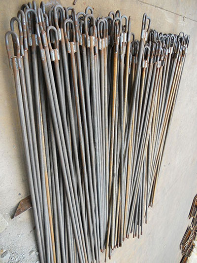 Connecting bolts